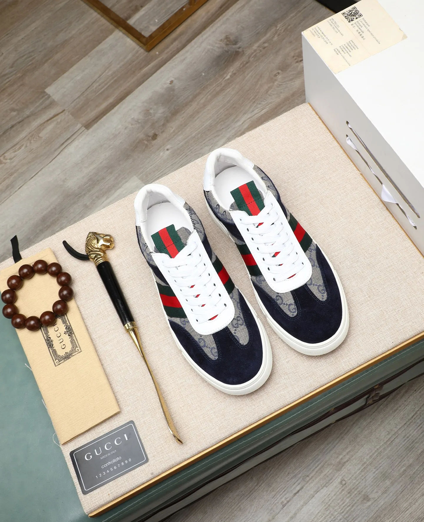 Men's men's shoes 💰440 GUCCI🔍🔍The latest model is on sale at the same time at the counter. Original calfskin imported from Italy, genuine leather lining, (high-end, noble, and classy) with exquisite workmanship. Sole: Original sole provided by the original factory, ⚠Exclusive double-layer movable molded sole super comfortable⚠, real shot 🎬The real thing is better🔍🔍"High quality·Follow the order" Code number 38-44
